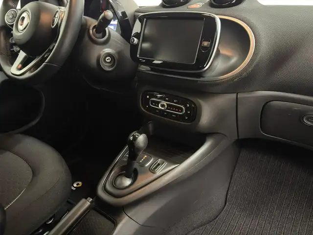 smart Fortwo view 12