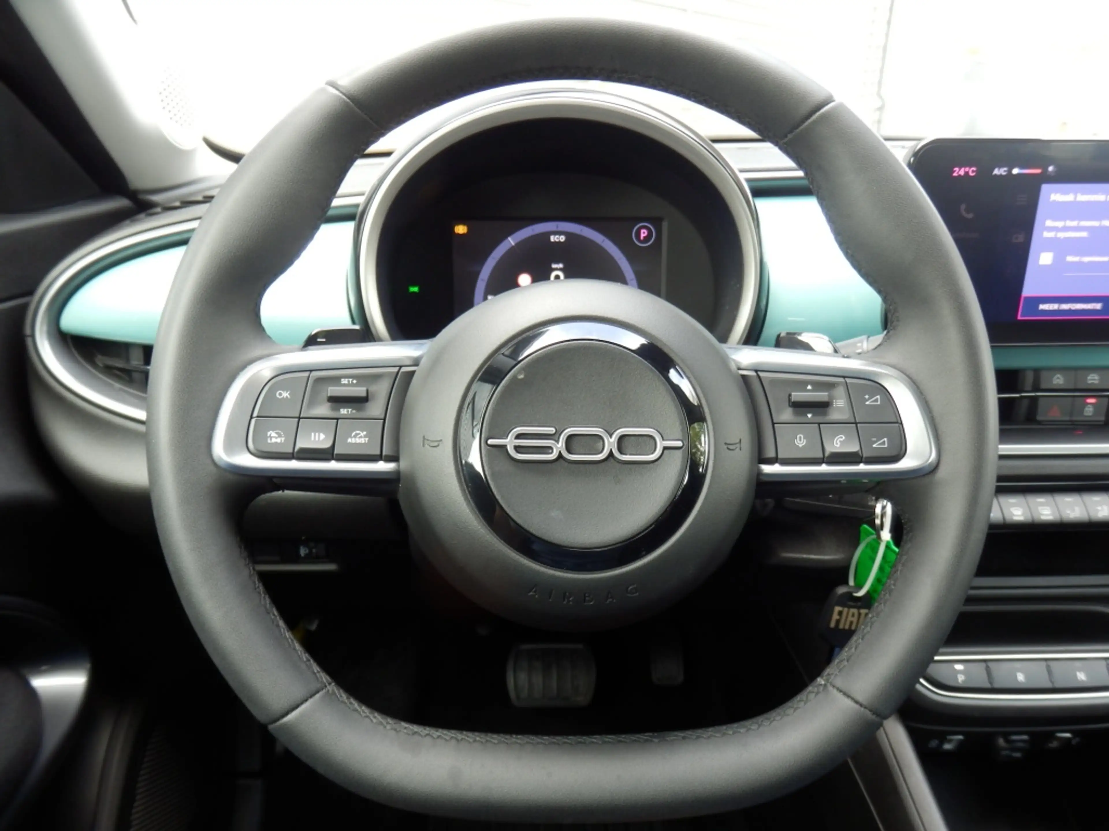 Fiat 600 1.2 Hybrid — photo 11