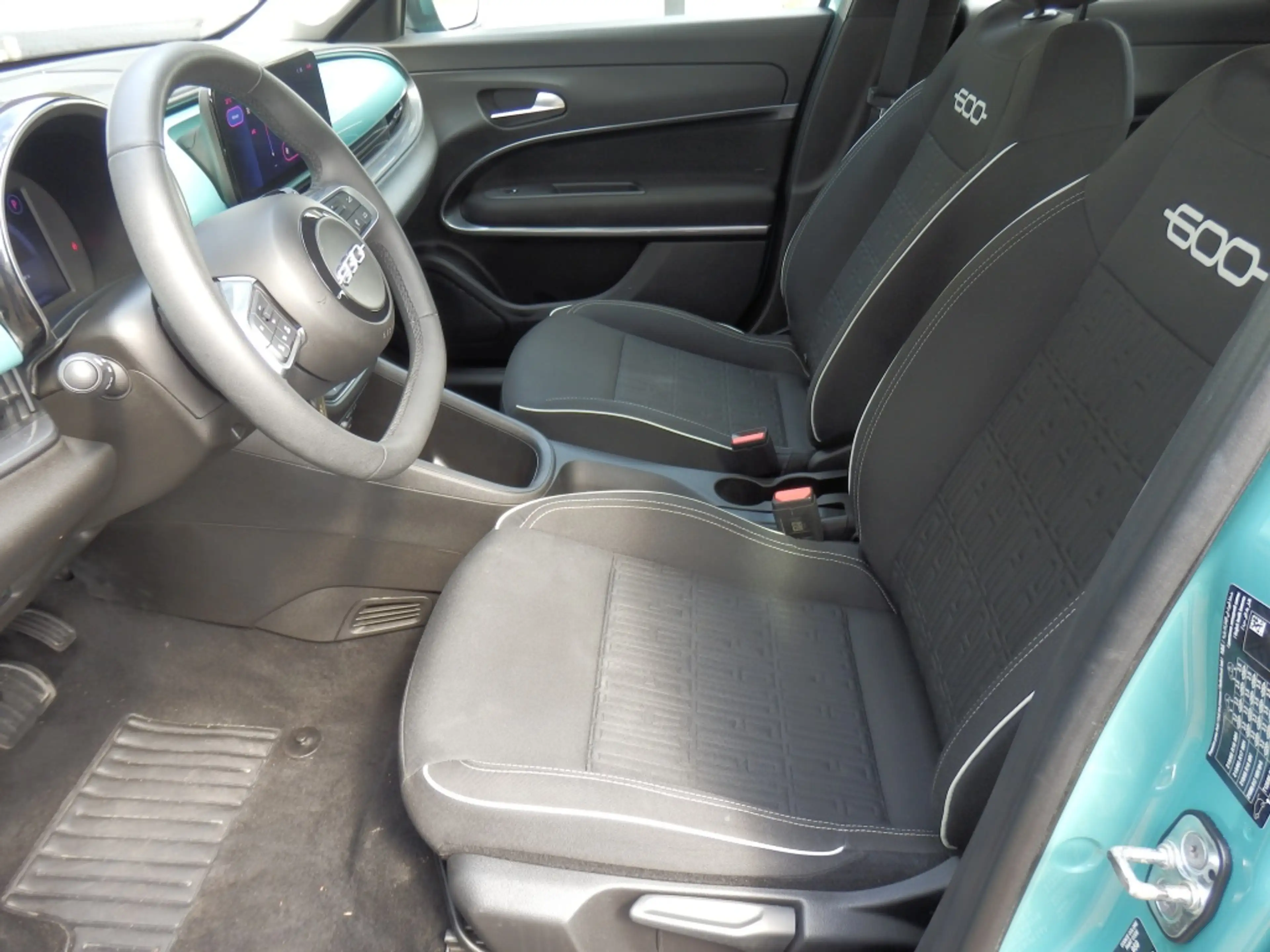 Fiat 600 1.2 Hybrid — photo 6