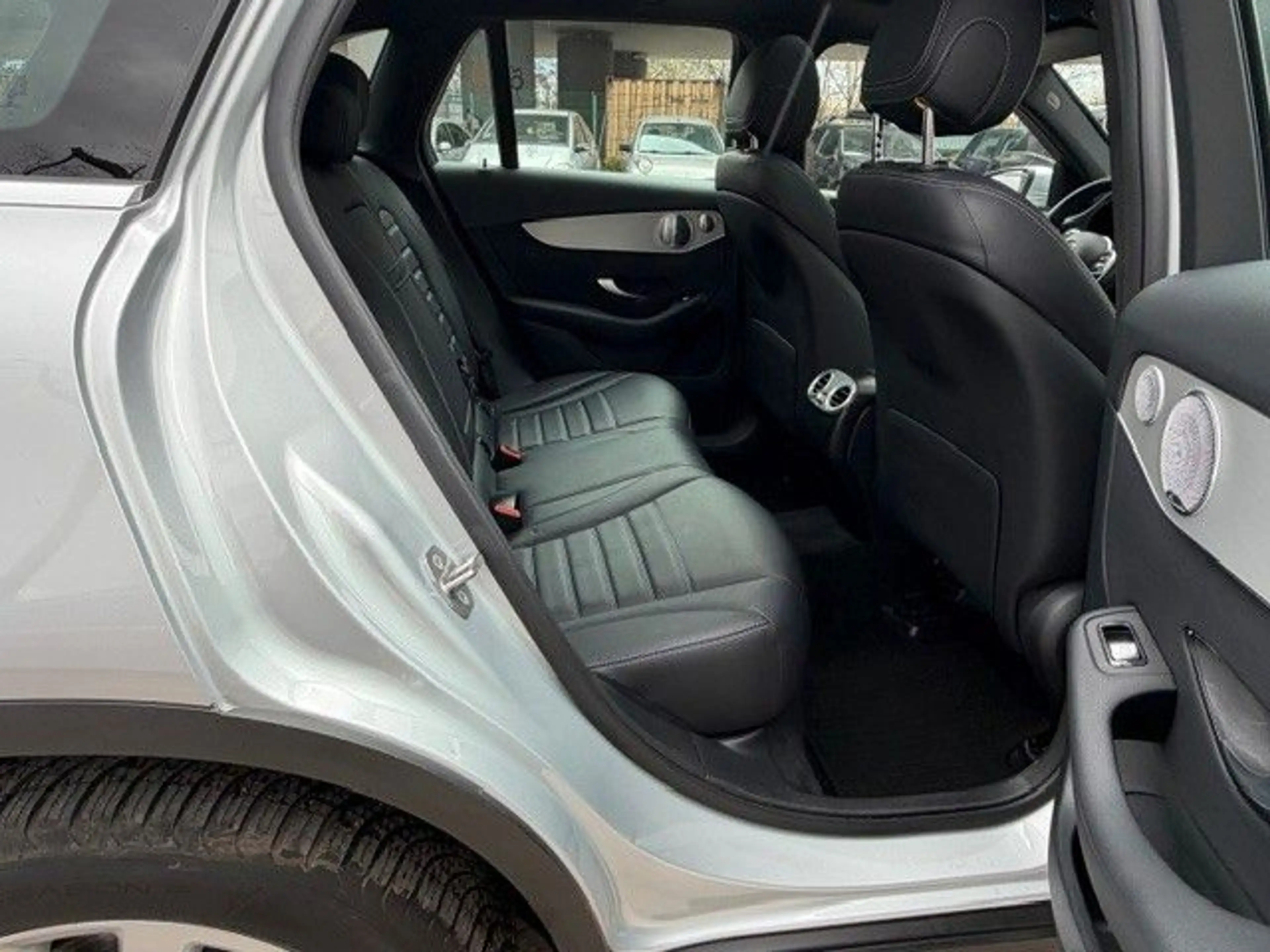 Mercedes-Benz GLC 300 GLC300 e 4M PlugIn/9G-Tr/PanoD/Leder/R.Kamera — photo 15