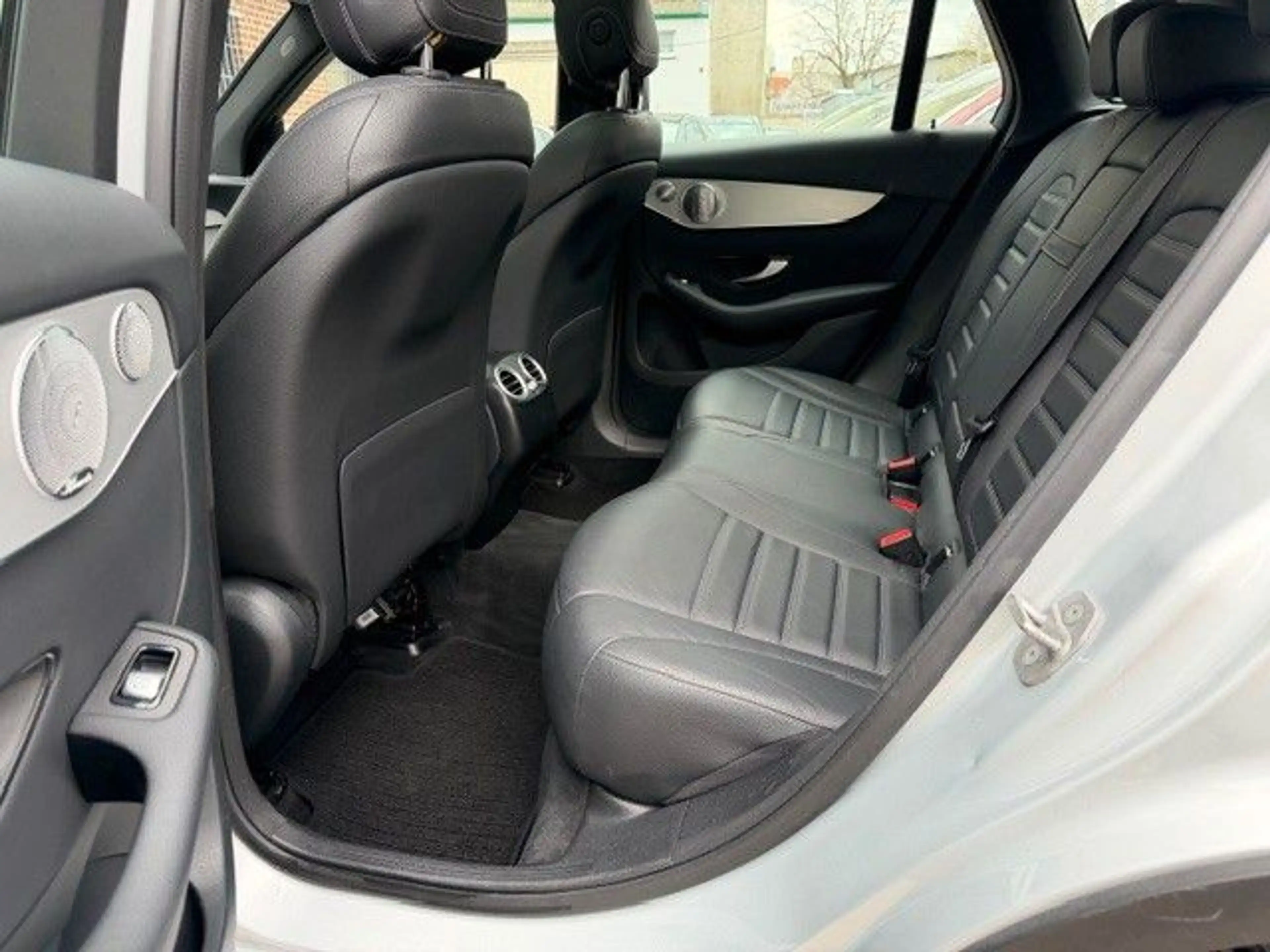 Mercedes-Benz GLC 300 GLC300 e 4M PlugIn/9G-Tr/PanoD/Leder/R.Kamera — photo 14