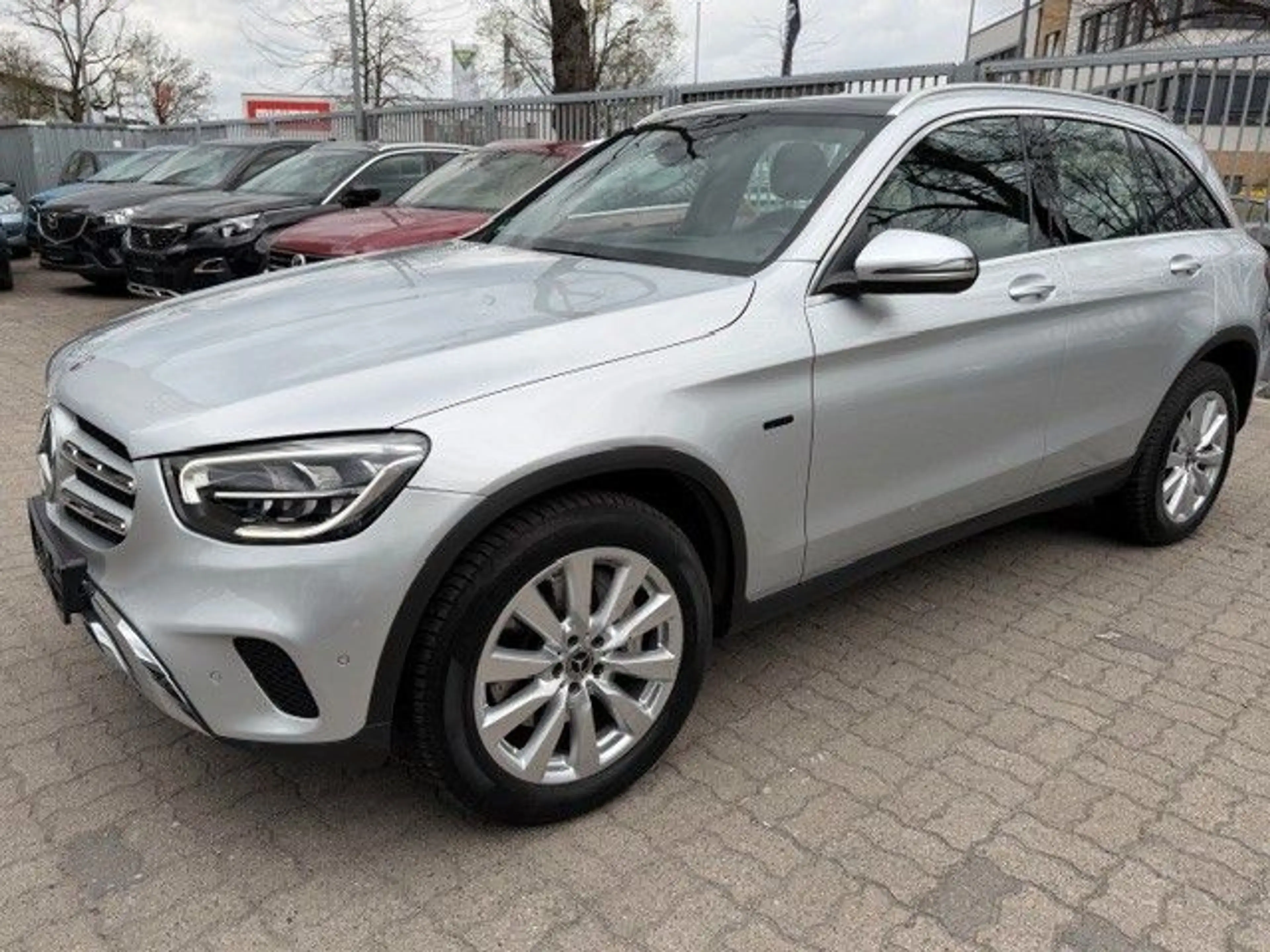 Mercedes-Benz GLC 300 GLC300 e 4M PlugIn/9G-Tr/PanoD/Leder/R.Kamera — photo 10