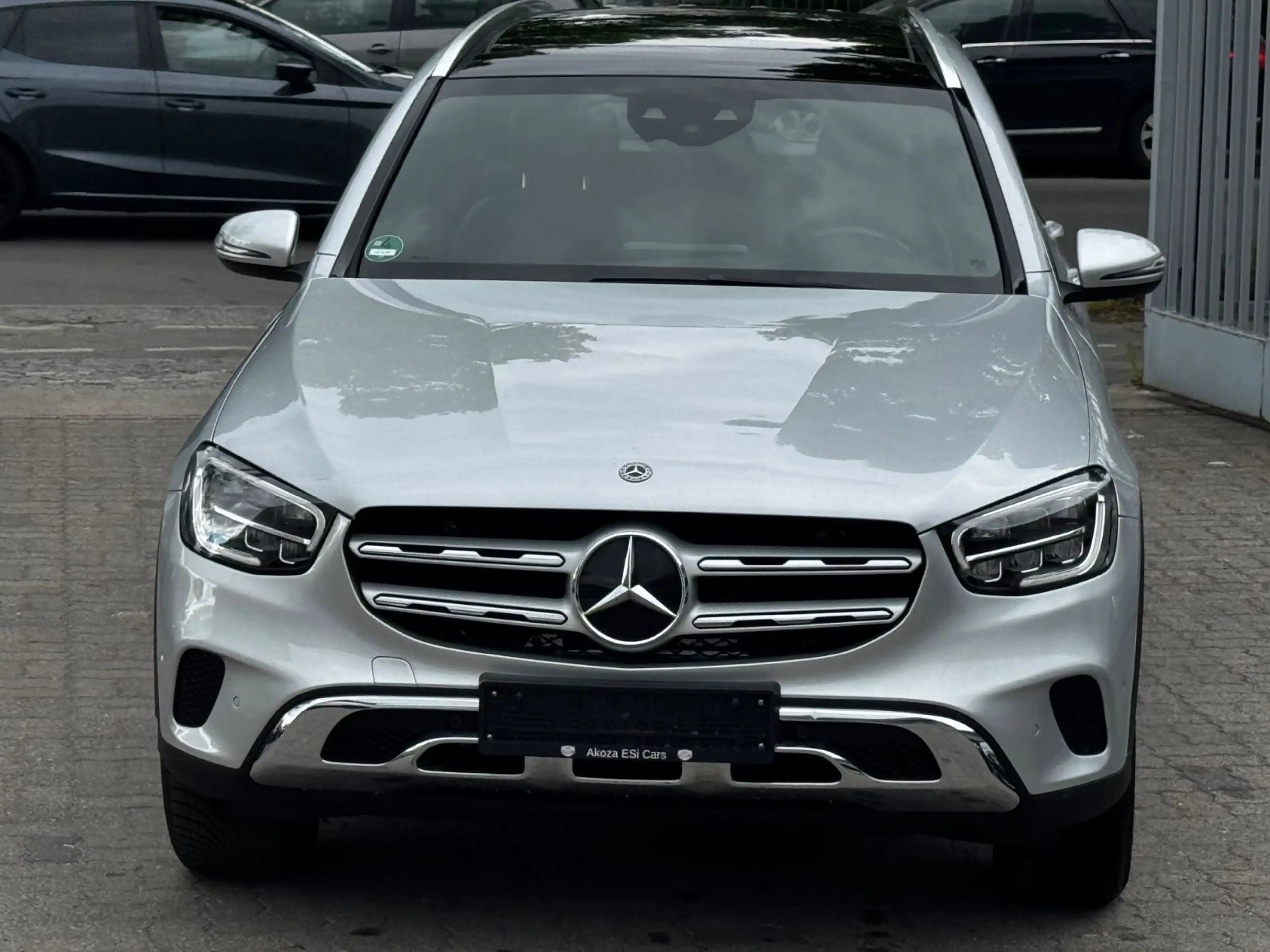 Mercedes-Benz GLC 300 GLC300 e 4M PlugIn/9G-Tr/PanoD/Leder/R.Kamera — photo 2