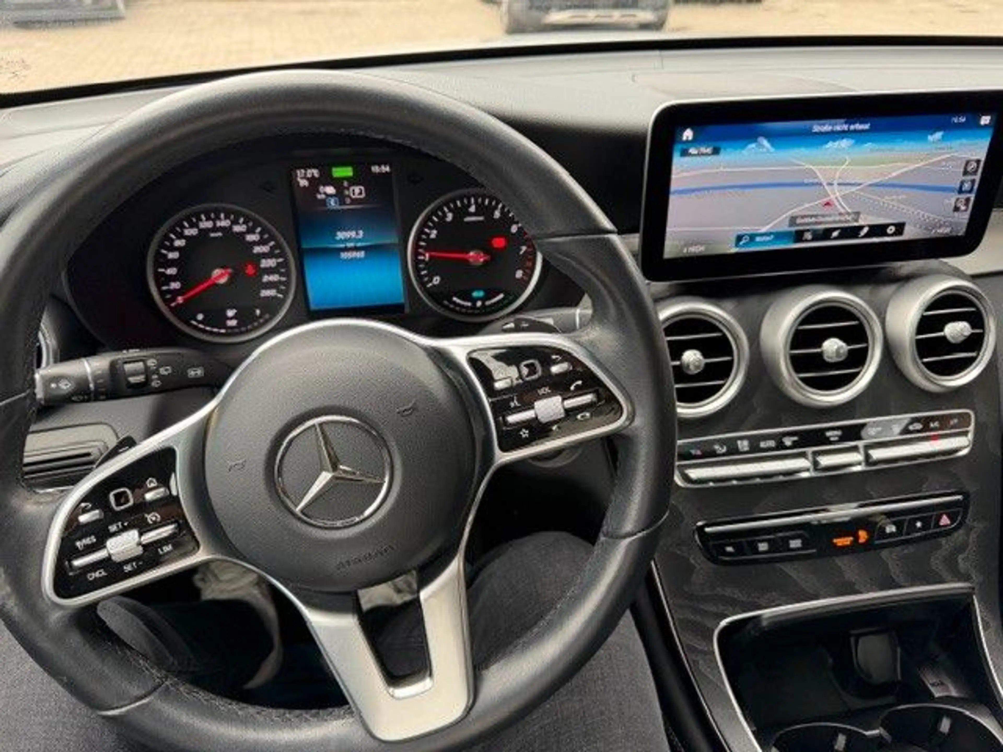Mercedes-Benz GLC 300 GLC300 e 4M PlugIn/9G-Tr/PanoD/Leder/R.Kamera — photo 5