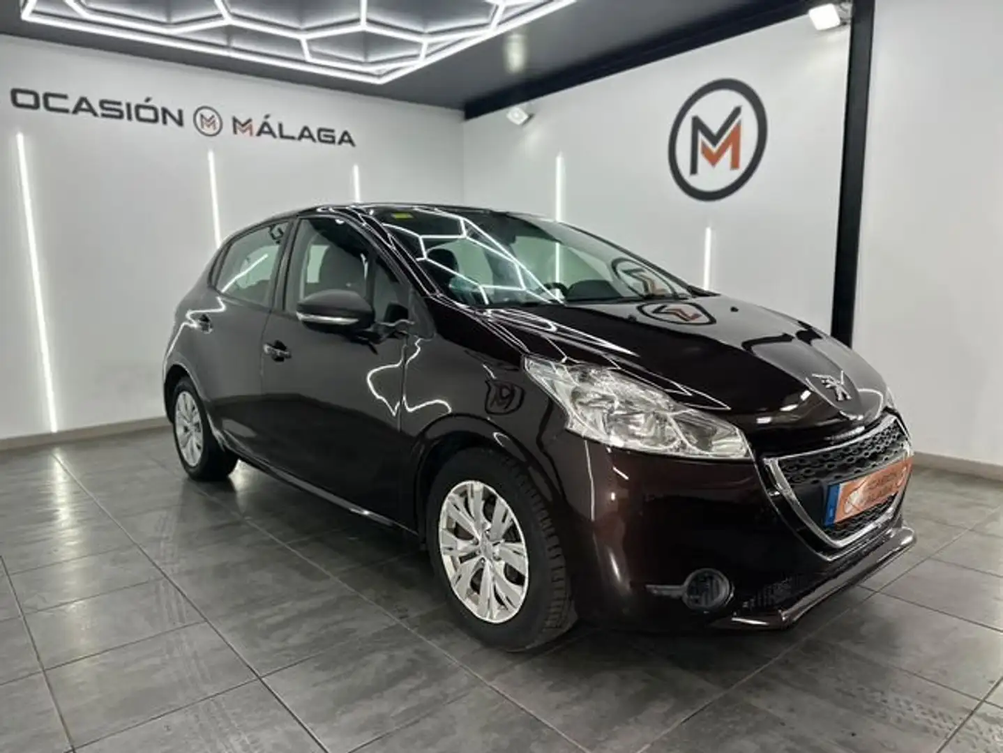 Peugeot 208 1.2 VTi Allure Burdeos - 1