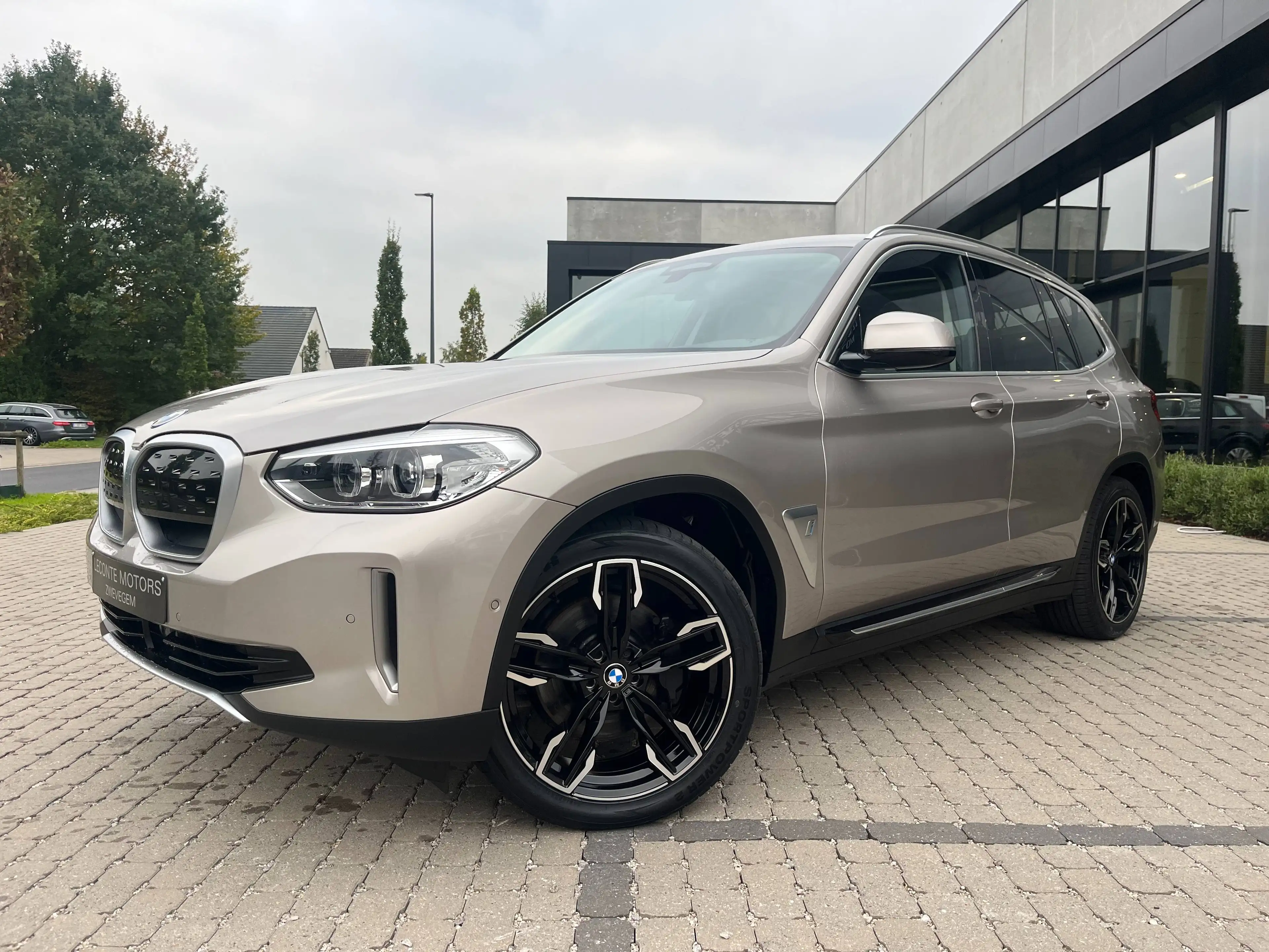 BMW iX3 iX3 74 kWh Panodak/Leder/Trekhaak/Camera/SOH98.89% — photo 2