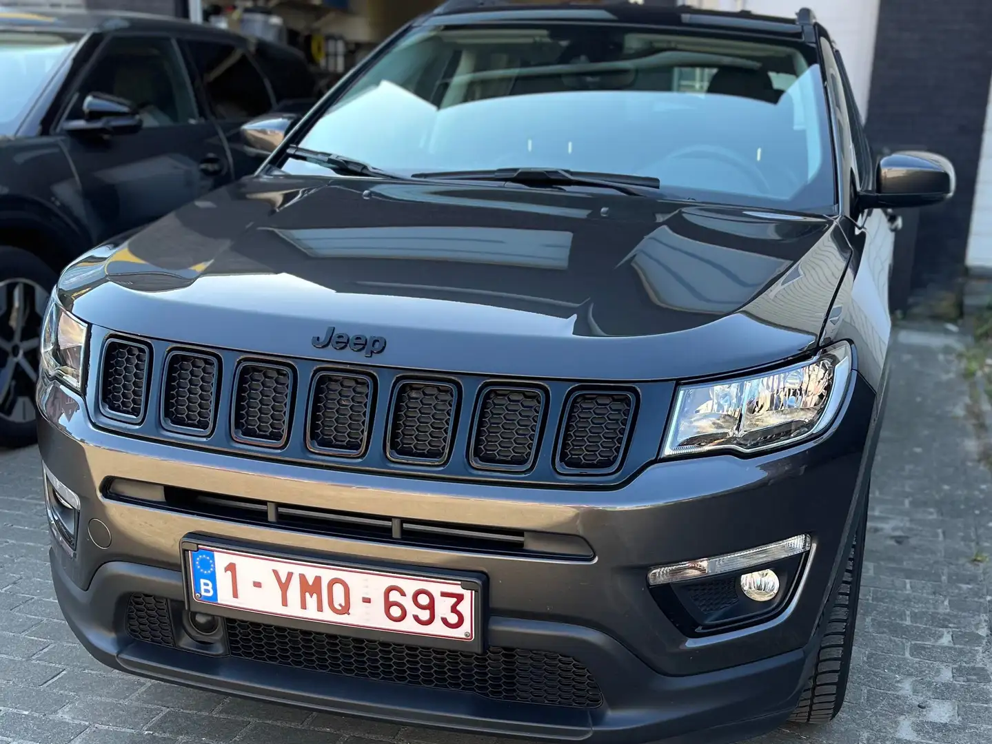 Jeep Compass Compass 1.4 MultiAir Limited Grijs - 1