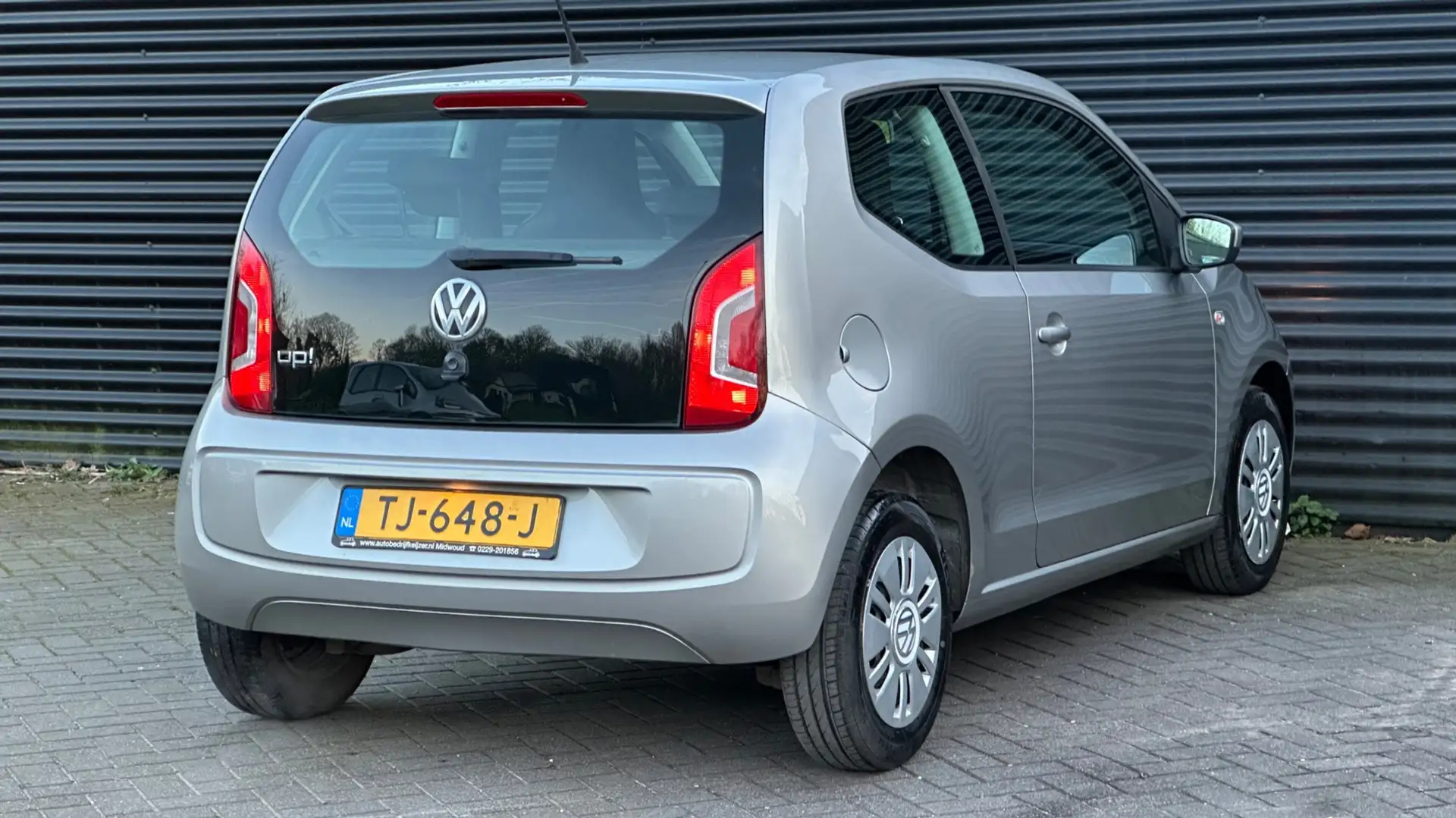 Volkswagen up! 1.0 move up! | Airco | Grau - 2