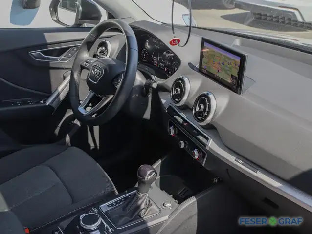 Audi Q2 view 7