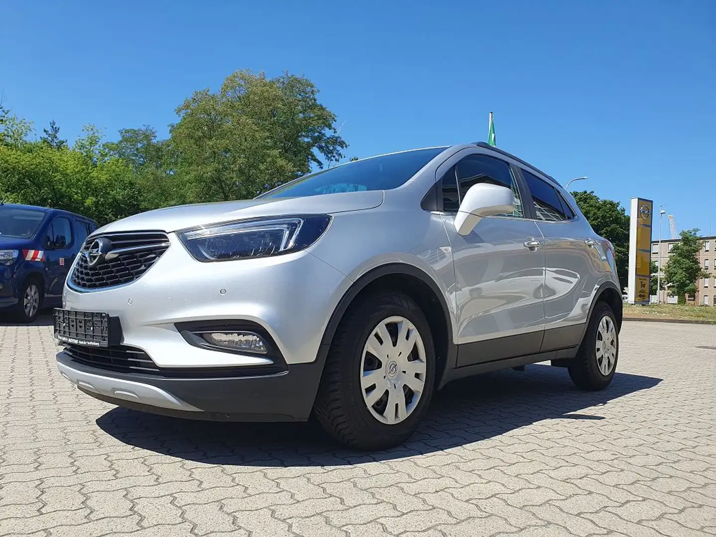 Opel Mokka X 1.4 Automatik Innovation Zilver - 1