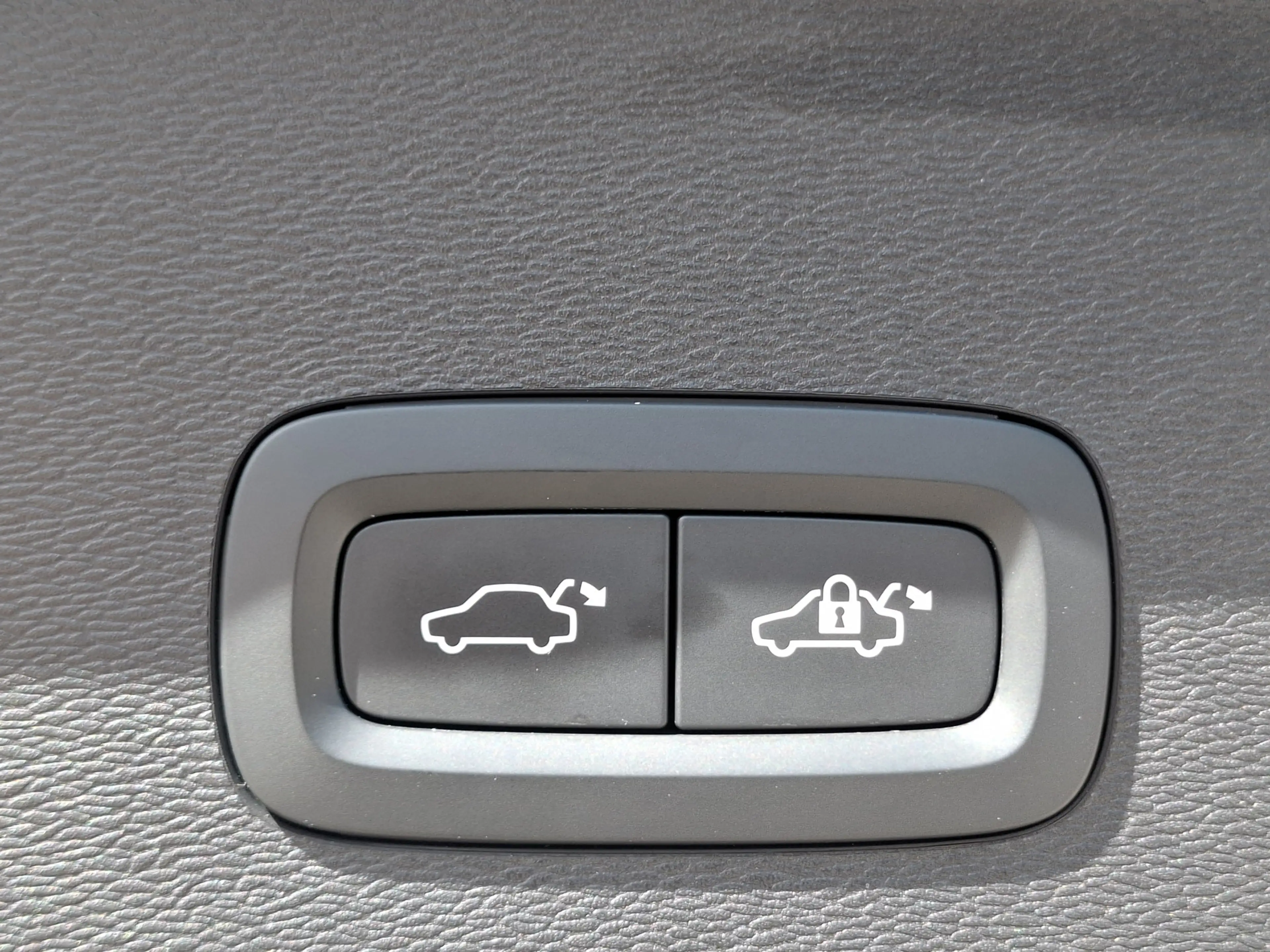 Volvo C40 Recharge Plus 69 kWh | Navigatie/Android/Apple Car — photo 16
