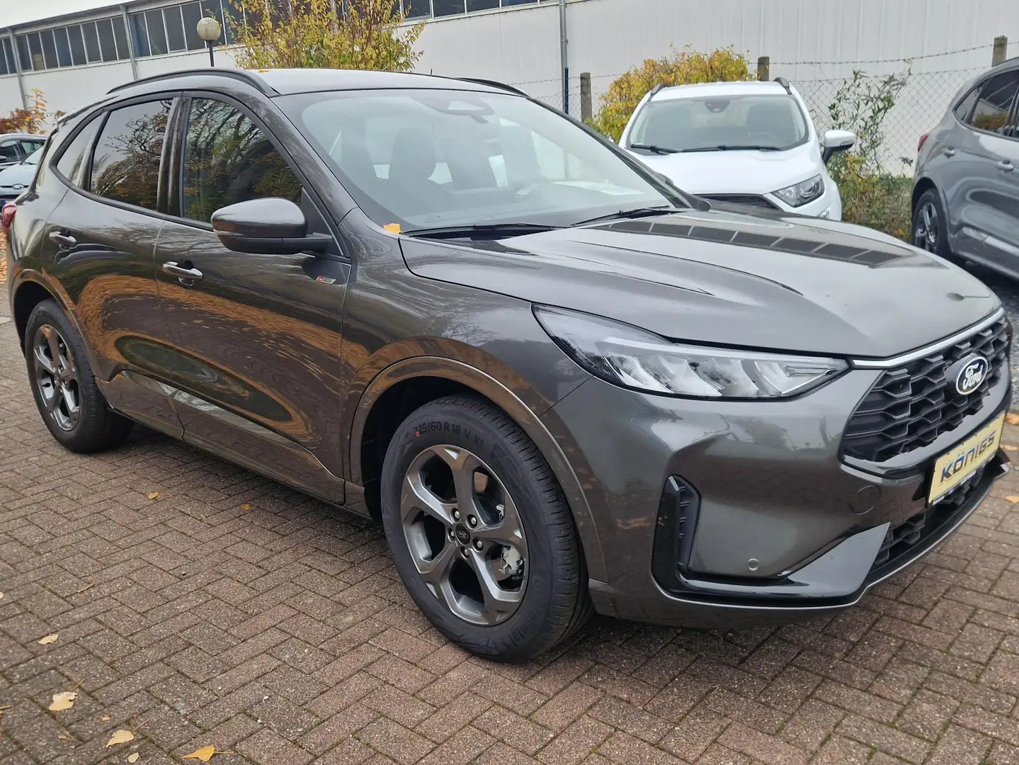 Ford Kuga ST-Line Gris - 2