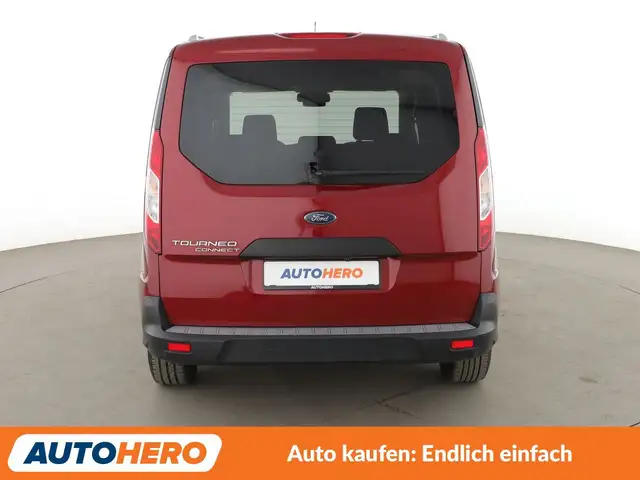 Ford Tourneo Connect view 5