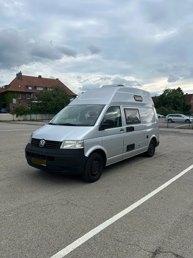 Volkswagen T5 Wohnmobil Silber - 1