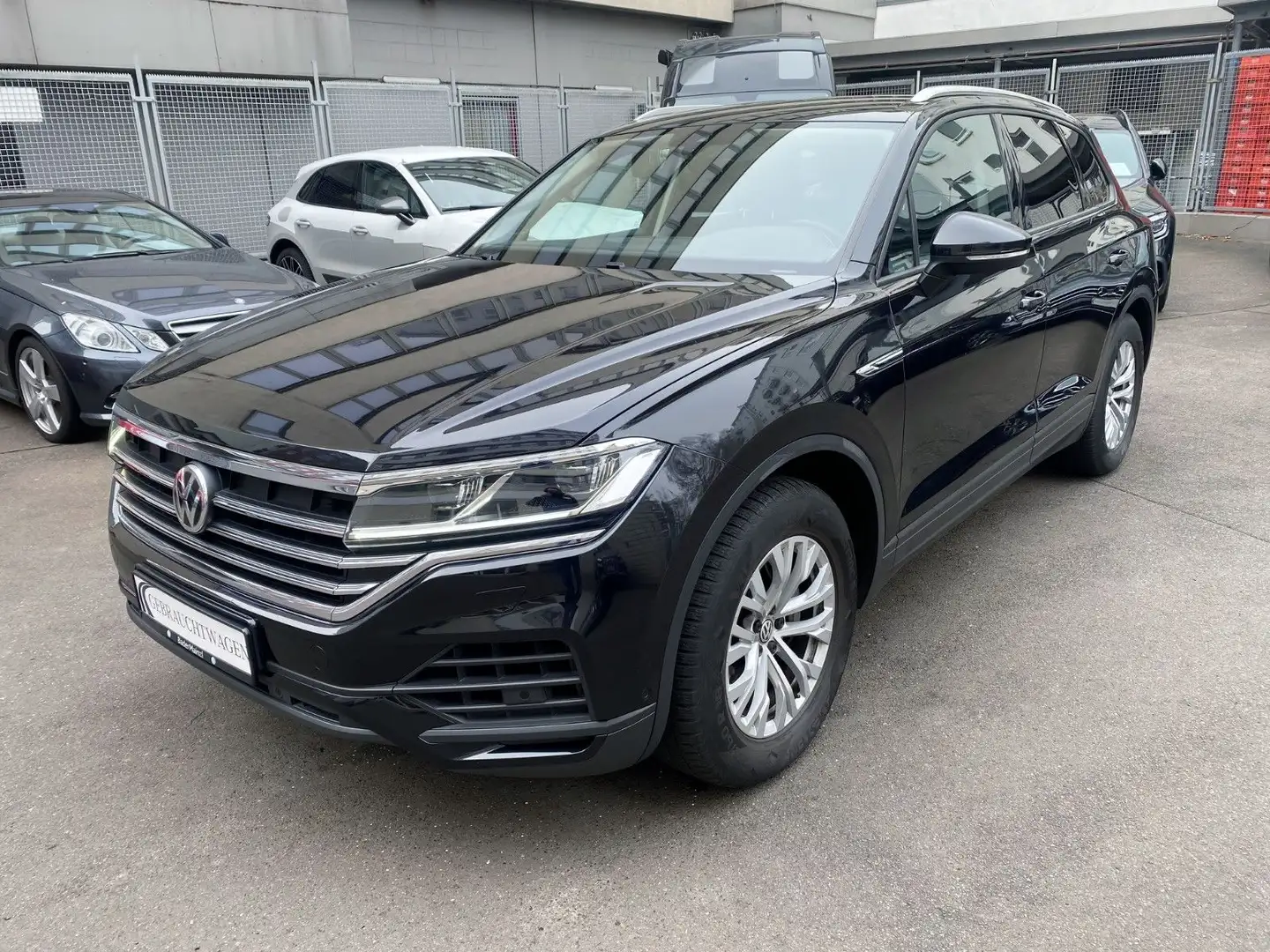 Volkswagen Touareg 3.0 TDI 4M LED/Luft/AHK/4xSitzh/ACC/TW/S Noir - 1