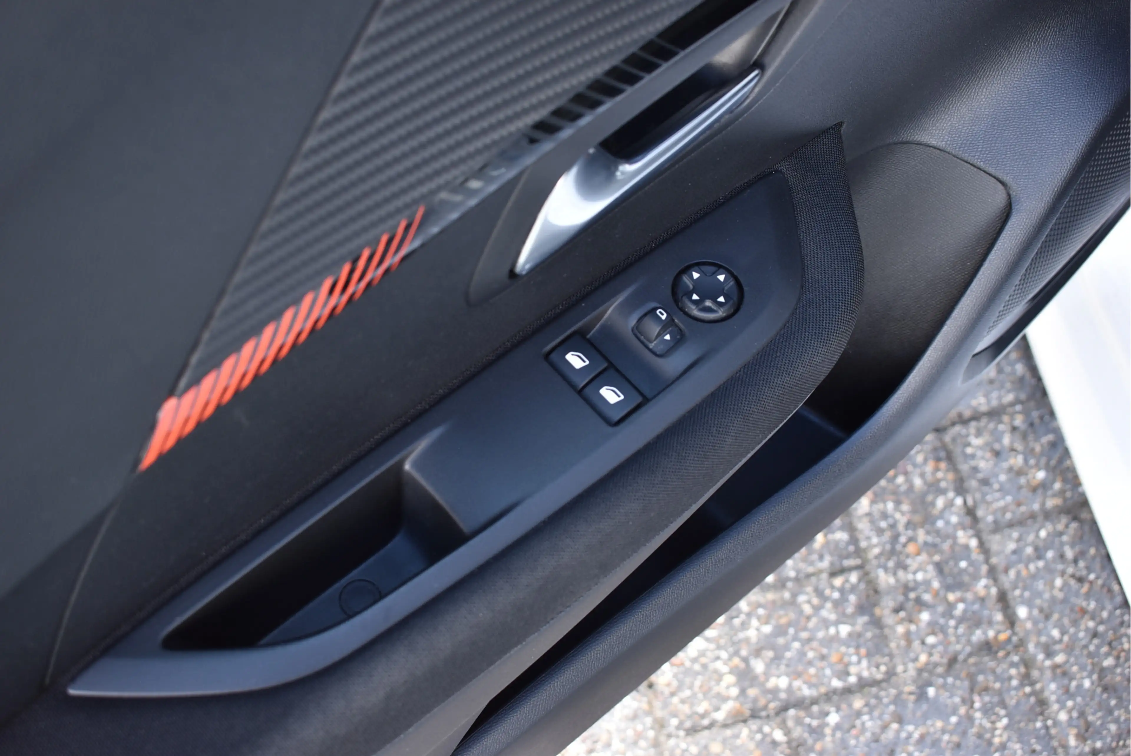 Peugeot e-208 EV Active 50 kWh Cruise control, Climate control, — photo 17