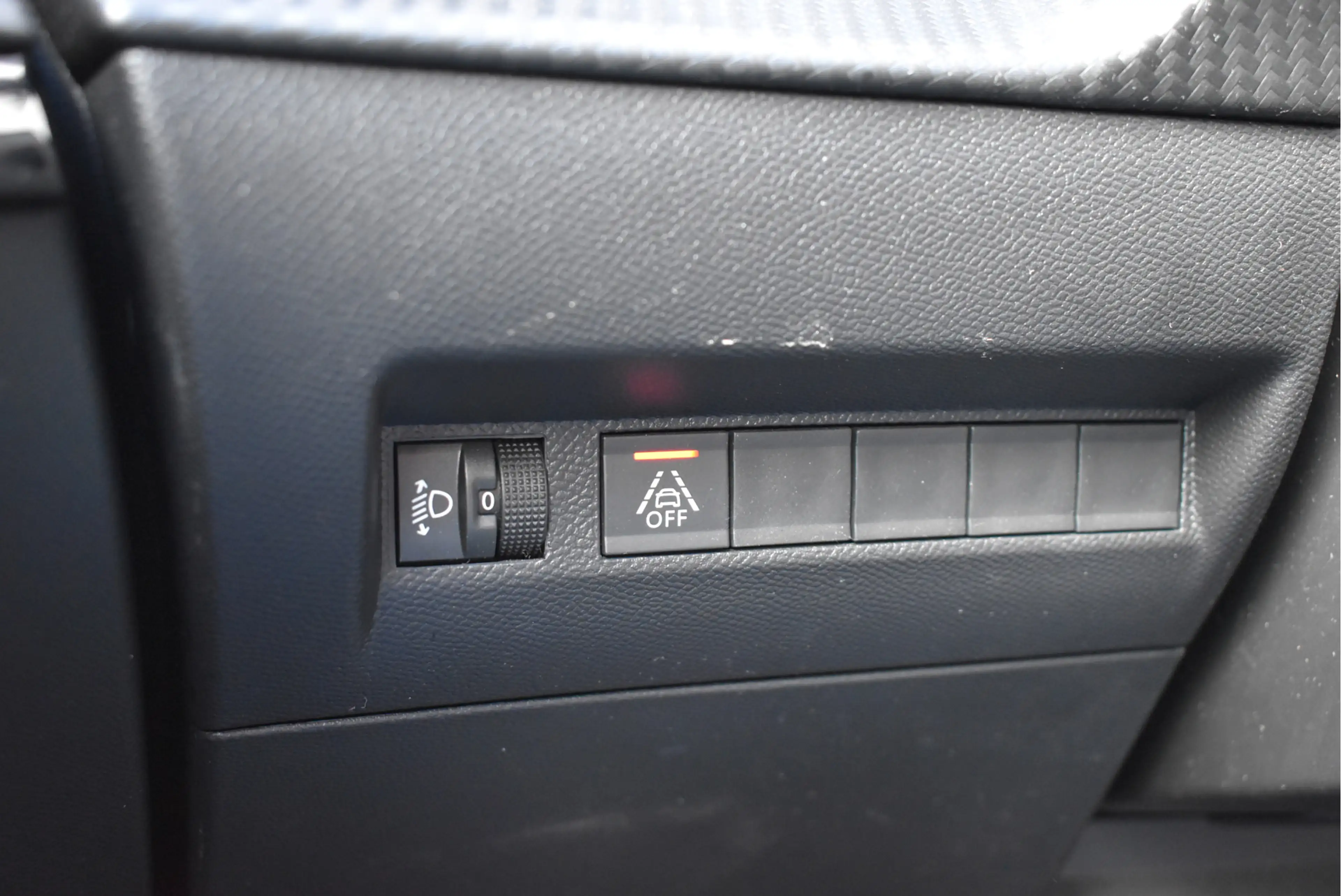 Peugeot e-208 EV Active 50 kWh Cruise control, Climate control, — photo 35