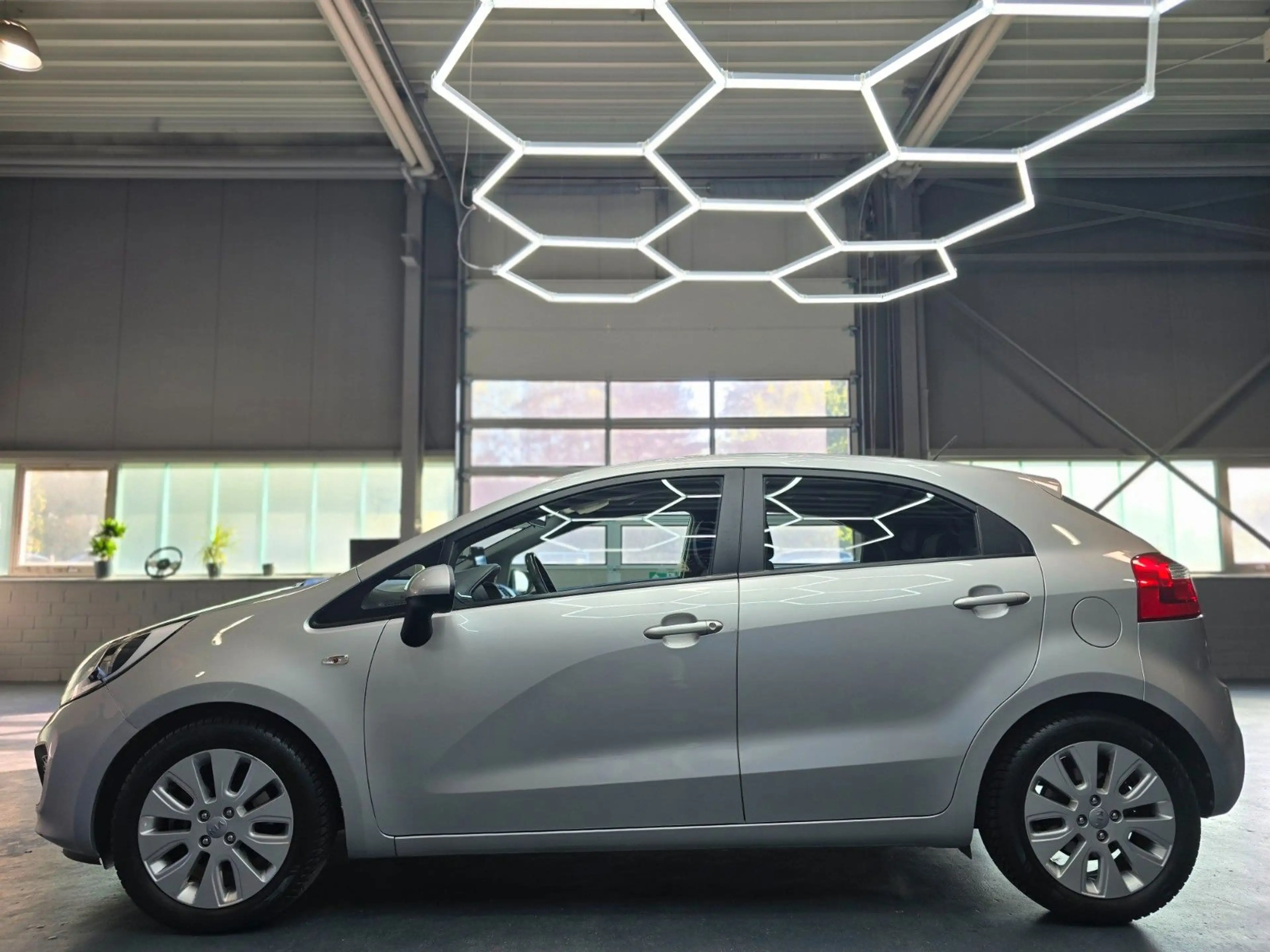 Kia Rio 1.4 Edition 7/Klima/Kamera/Alu/HU Neu — photo 5