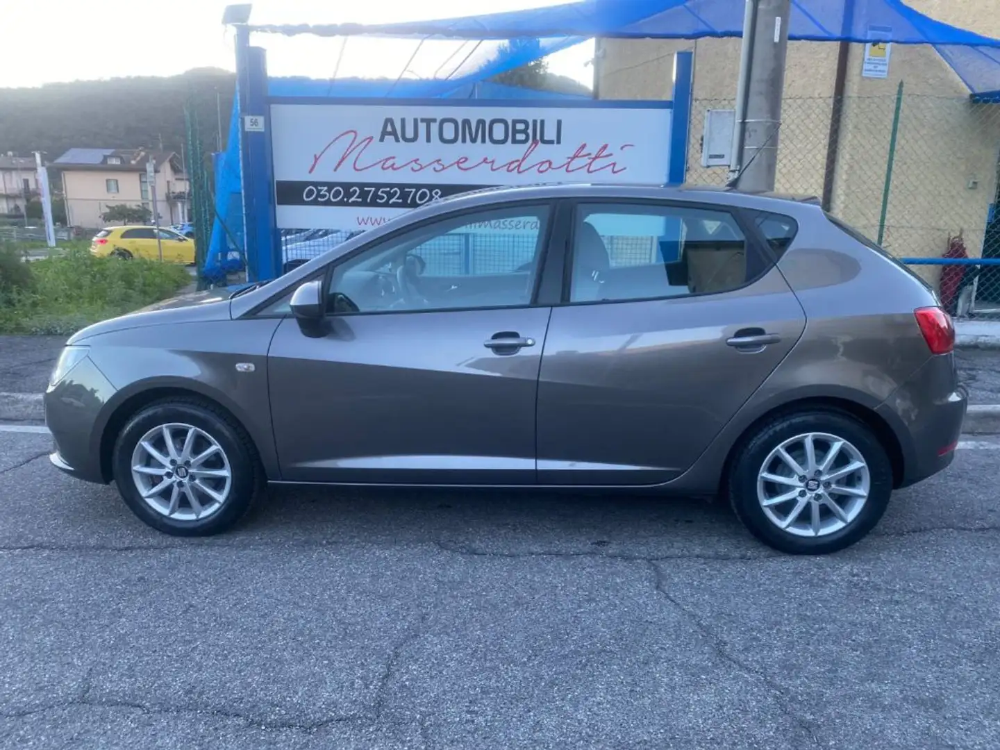 SEAT Ibiza 1.0 75 CV 5p. Style Gris - 2