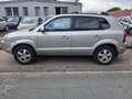 Hyundai TUCSON 2.0 2WD GLS 115Tkm Zlatá - thumbnail 2