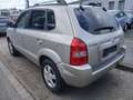Hyundai TUCSON 2.0 2WD GLS 115Tkm Zlatá - thumbnail 3