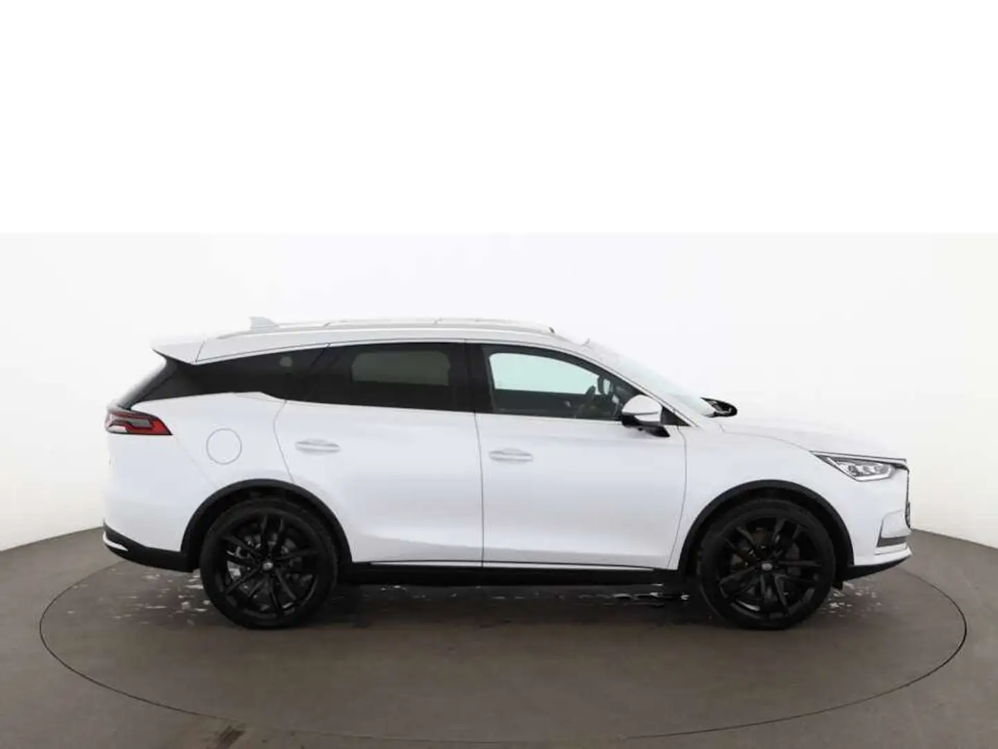 BYD Tang 86,4kWh Flagship Aut 7-SITZER LED HEAD-UP Blanc - 2