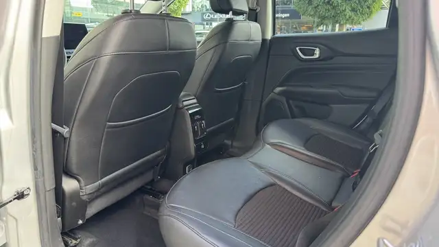 Jeep Compass view 10