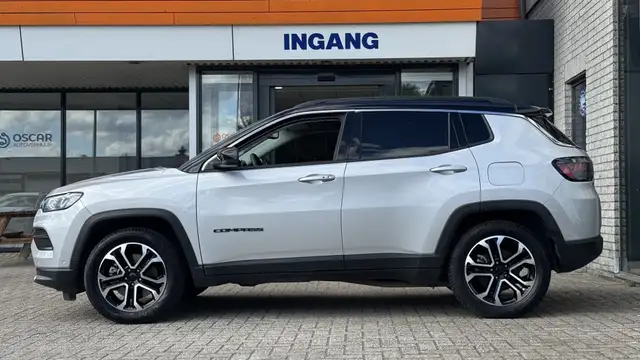 Jeep Compass view 4