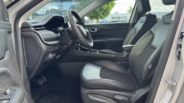 Jeep Compass view 8