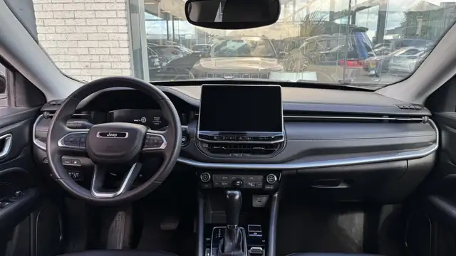 Jeep Compass view 13