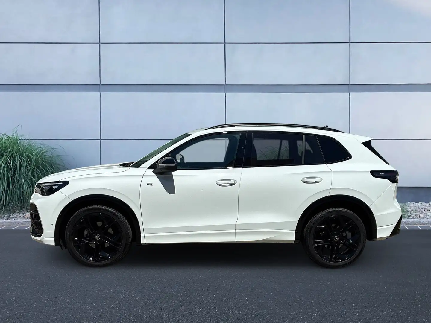 Volkswagen Tiguan R-Line 1,5 l eTSI OPF 110 kW (150 PS) 7-G Bianco - 2