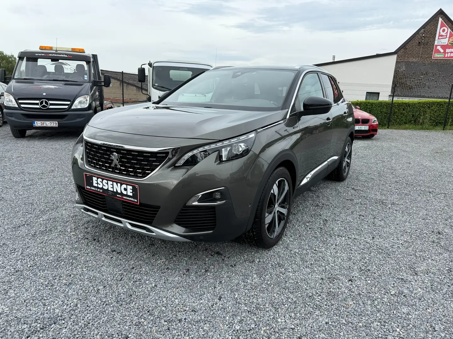 Peugeot 3008 1200CC ESSENCE 130CV ANNEE 2017 CLIM GPS GARANTIE! Gris - 1