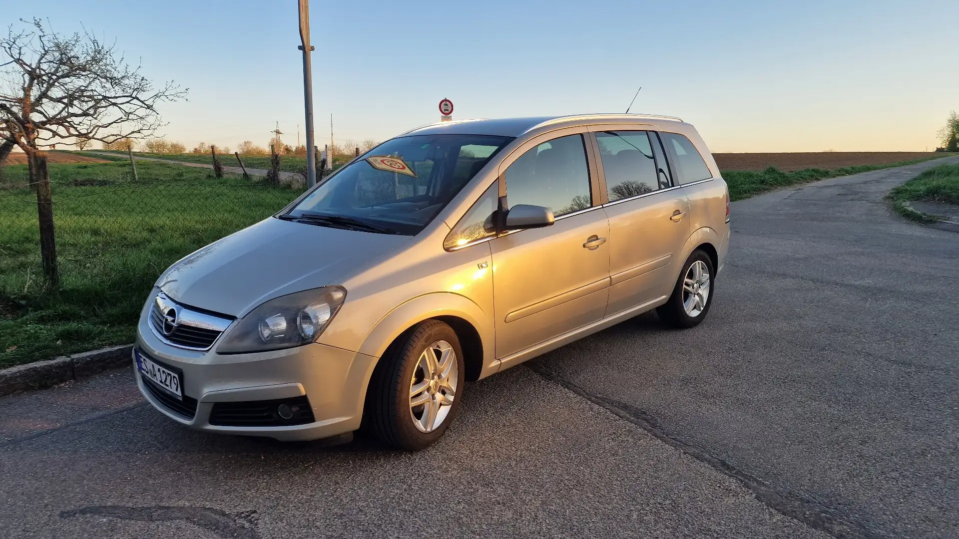 Opel Zafira Edition Beige - 1
