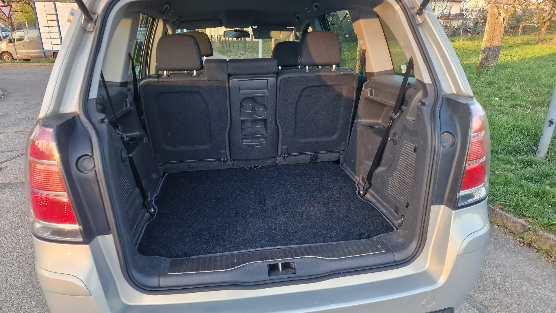Opel Zafira Edition Beige - 2