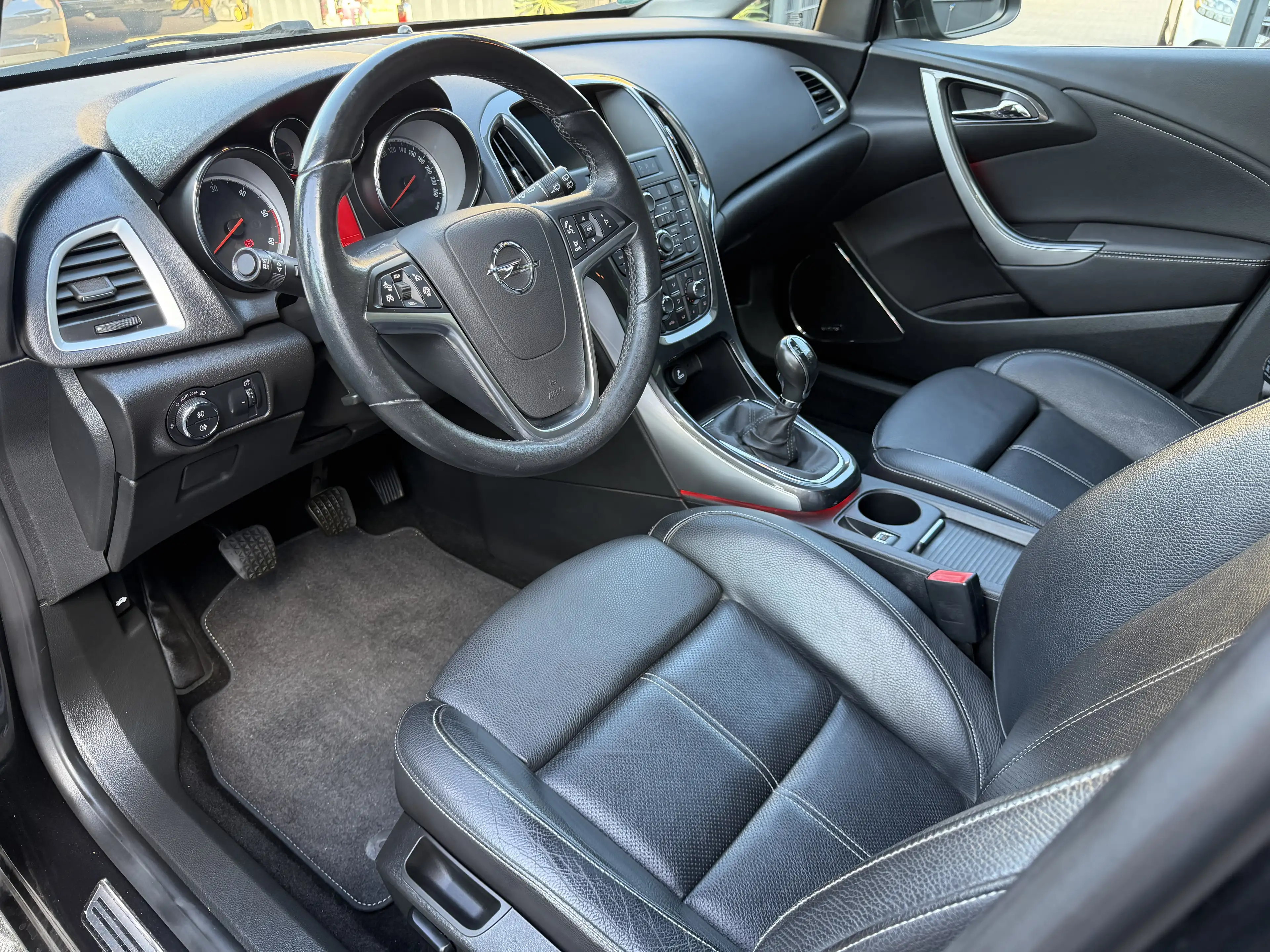 Opel Astra Exklusiv 1.7 CDTI Limousine 2.H Voll S-Heft Top Ge — photo 7