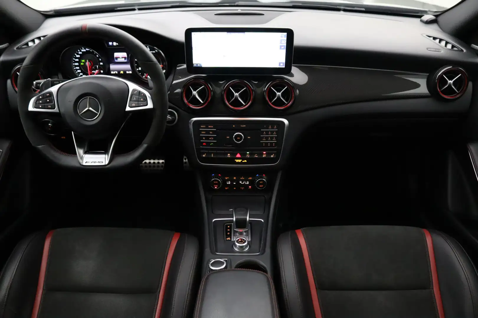Mercedes-Benz GLA 45 AMG 4MATIC Premium | Elektrisch glazen panoramadak | L Szürke - 2