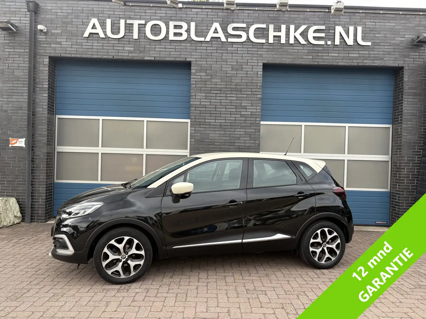 Renault Captur 0.9 TCe Bose, navi, parkeerassist, trekhaak Zwart - 1
