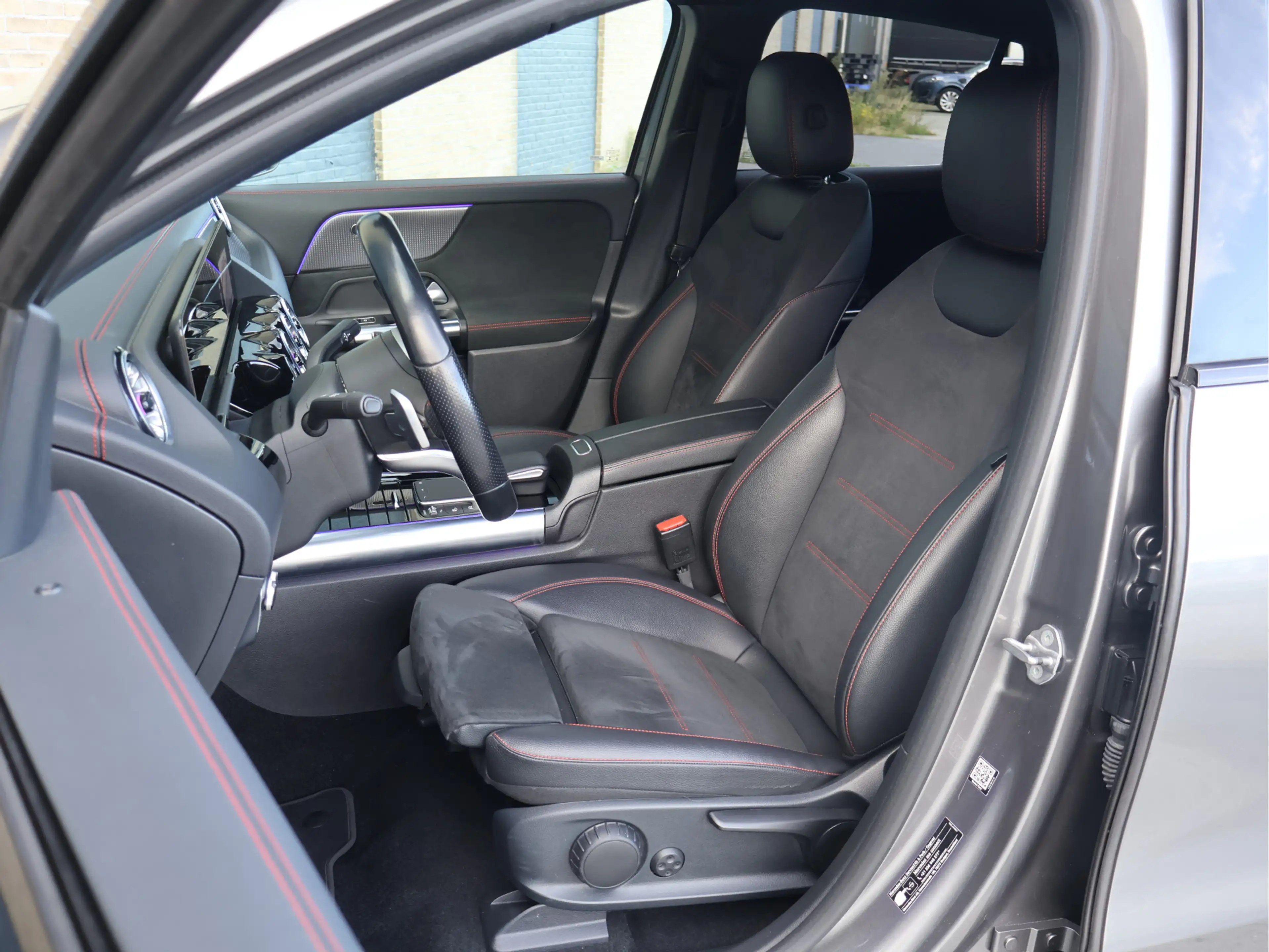 Mercedes-Benz EQA 250 Business Solution AMG 67 kWh | Cam | Night pakket — photo 7