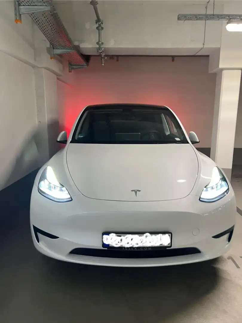 Tesla Model Y RWD - 2