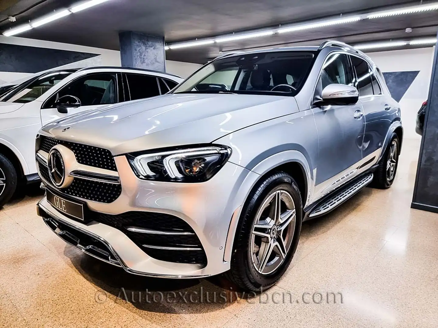Mercedes-Benz GLE 350 350de 4Matic Aut. Silber - 1