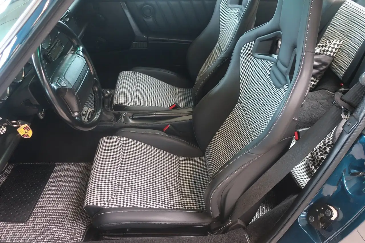 Porsche 911 / 964 Carrera 4 Coupe, foto 3