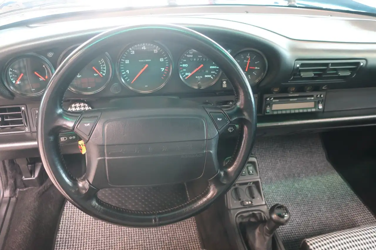 Porsche 911 / 964 Carrera 4 Coupe, foto 2