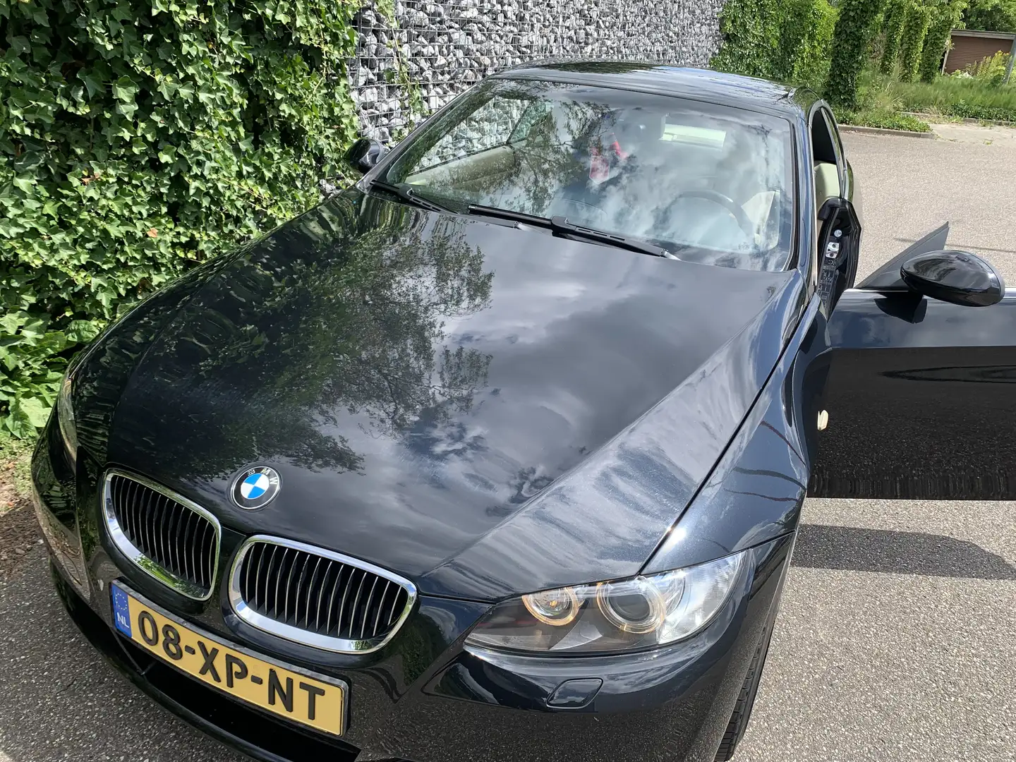 BMW 330 325i High Executive Zwart - 2