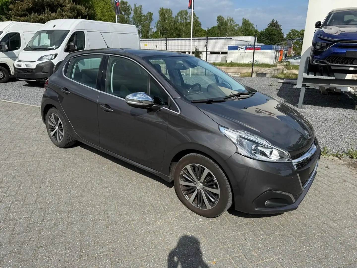 Peugeot 208 1.2 Turbo 110 AutomaatAllure Gris - 2