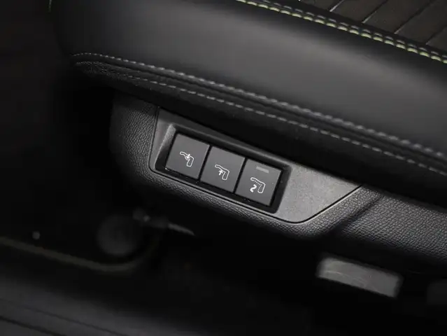 Peugeot 2008 view 9