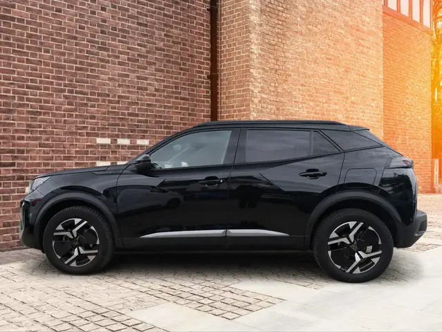 Peugeot 2008 view 3