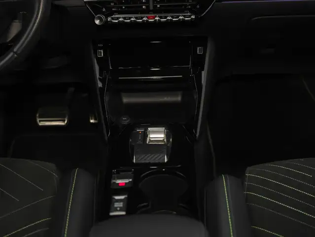 Peugeot 2008 view 14