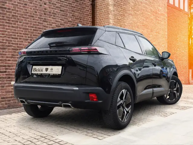 Peugeot 2008 view 4