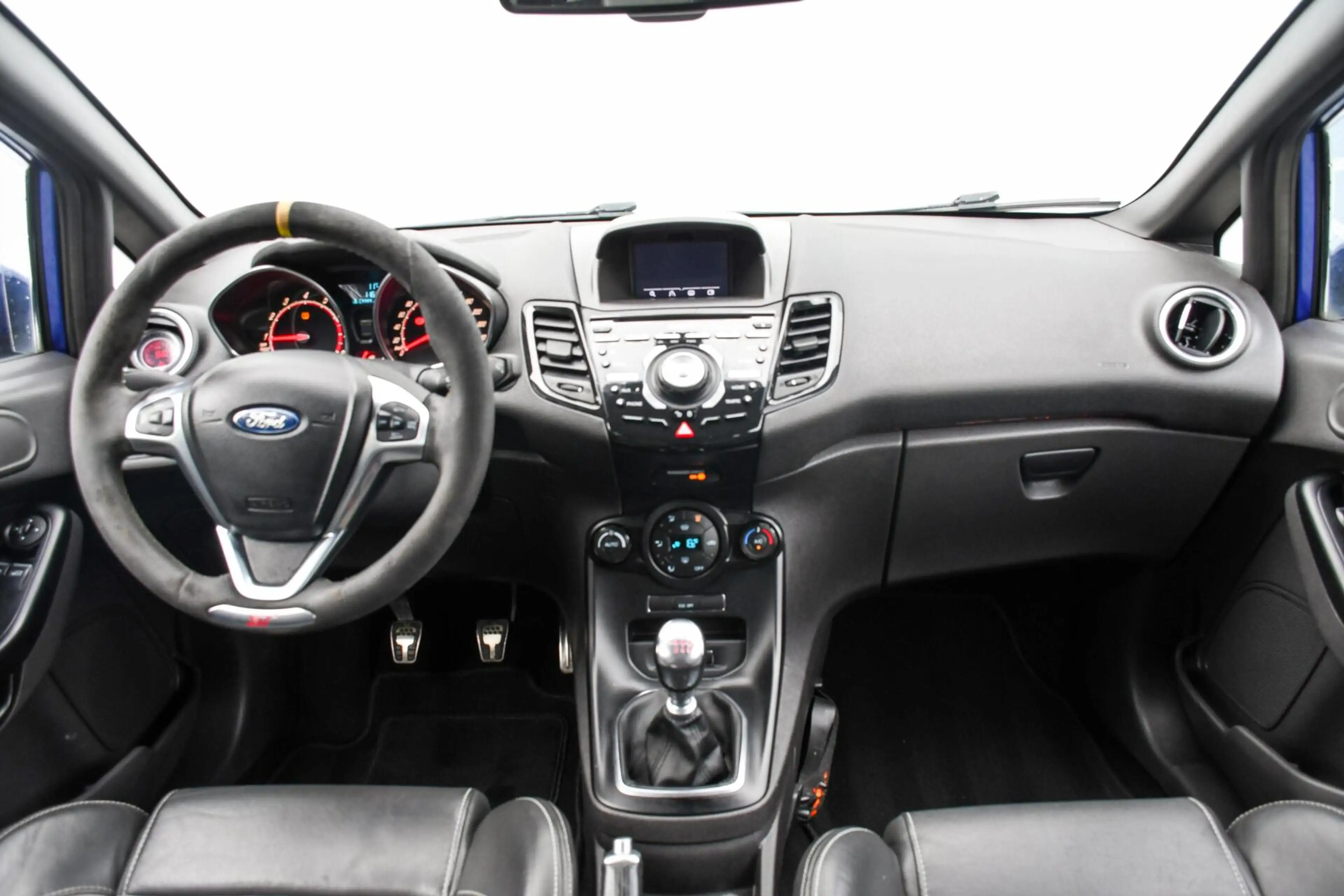 Ford Fiesta 1.6 ST1 Recaro Stoelen 185PK Goed onderhouden! — photo 5