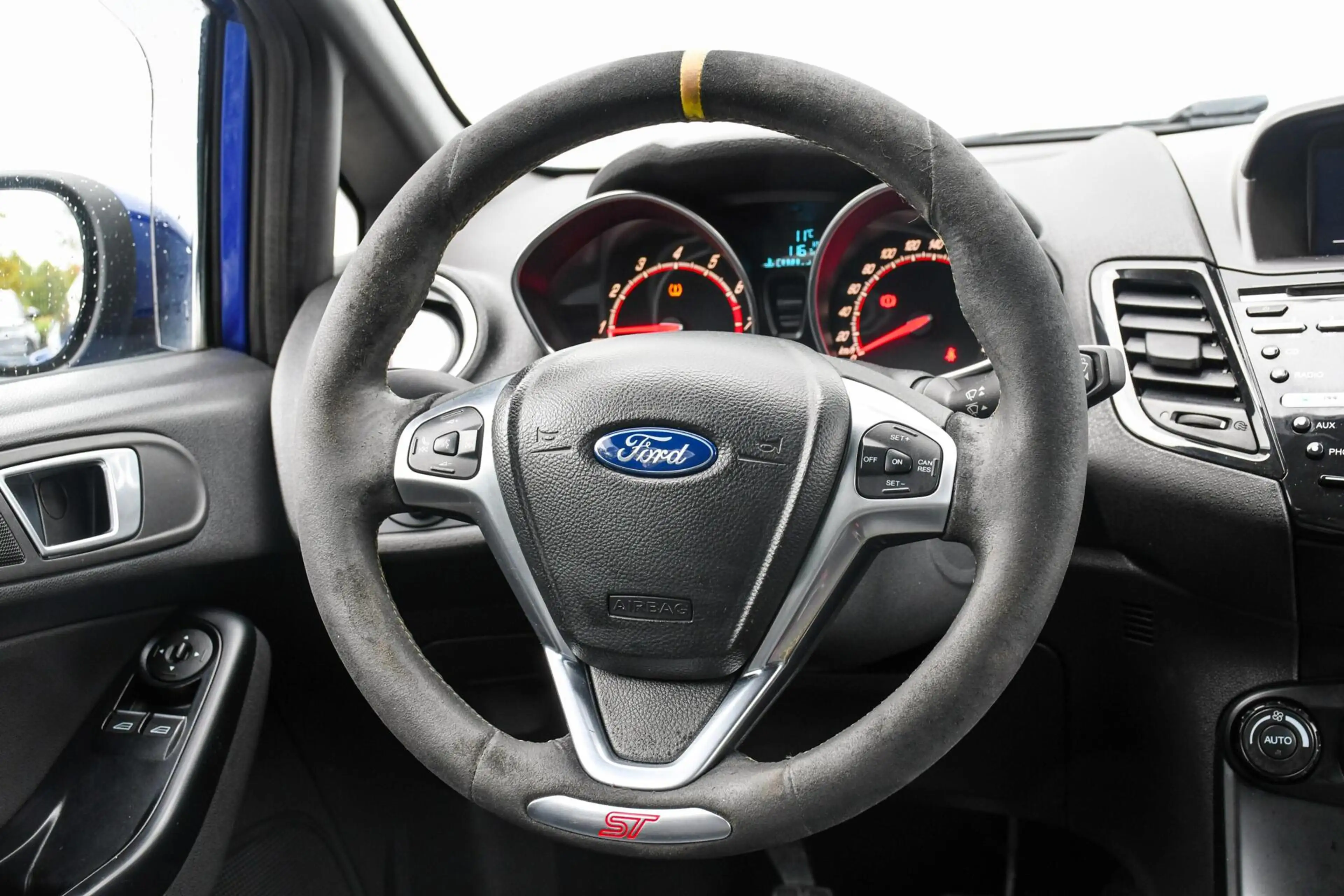 Ford Fiesta 1.6 ST1 Recaro Stoelen 185PK Goed onderhouden! — photo 6